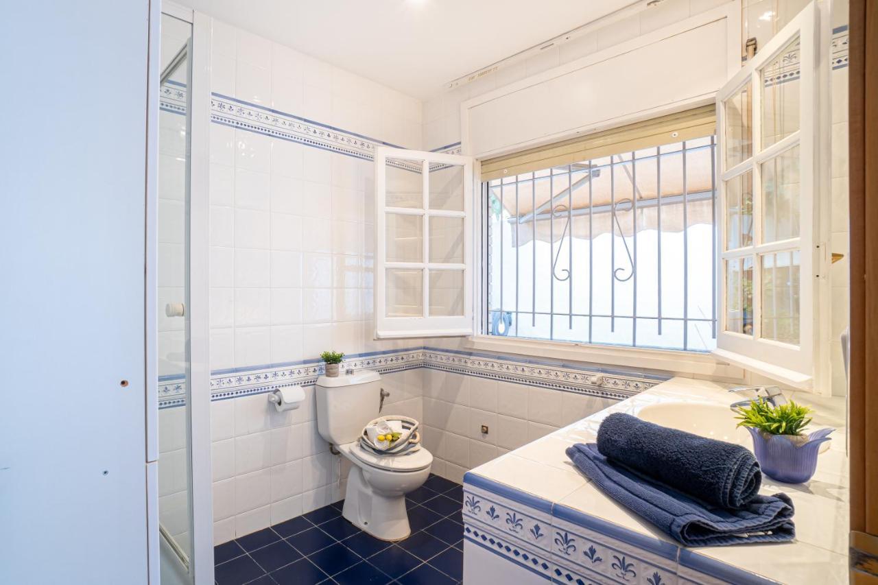 "Charm & Cozy 4Br - 3Ba With Pool & Barbecue" Villa กัมบริลส์ ภายนอก รูปภาพ